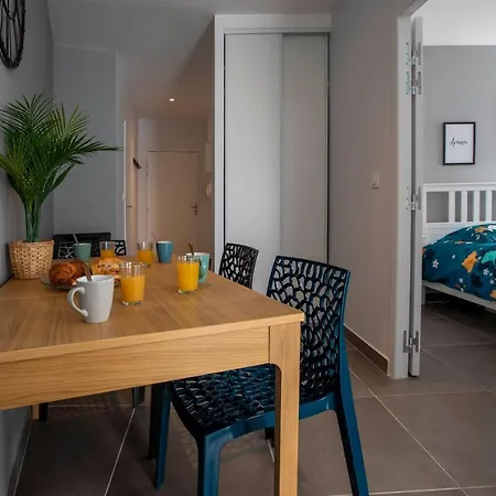 Loc Trotteur Le Graphite T2 Grand Confort Terrasse Lourdes Esterno foto