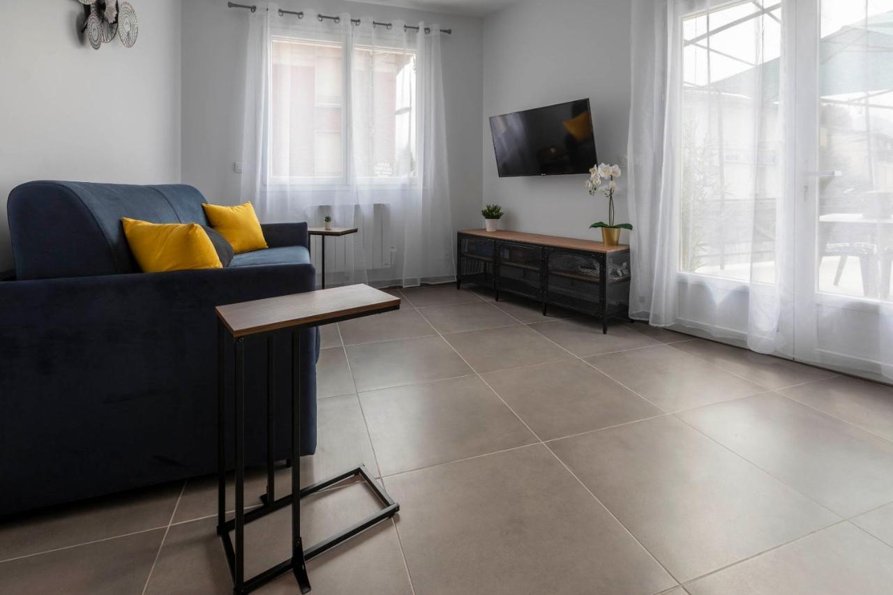 Loc Trotteur Le Graphite T2 Grand Confort Terrasse Apartment Lourdes